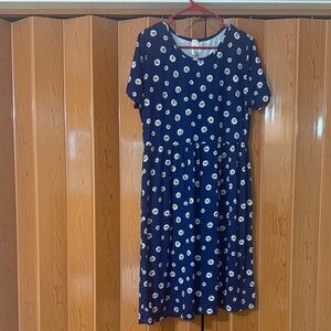 Acting Pro Navy and White Floral Dress